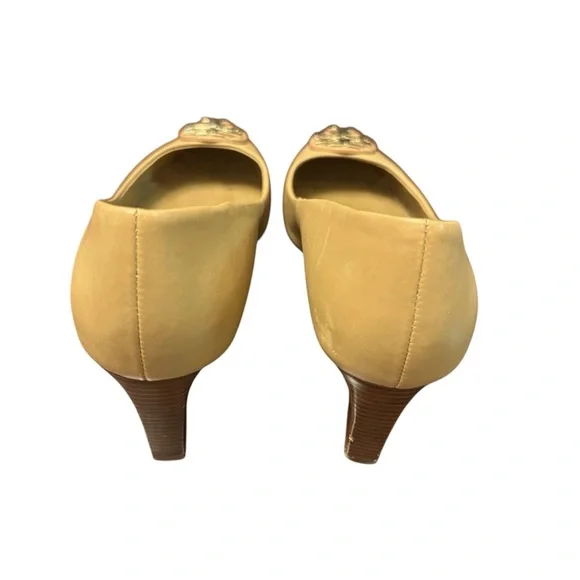 Tory Burch Tan Wedges Gold TT Emblem Size 9 - Picture 4 of 6